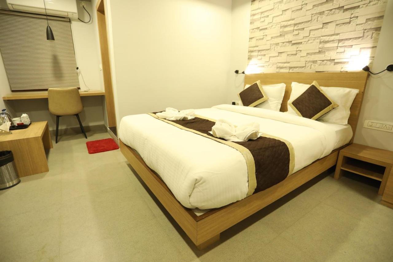 Vips Hotel Olive Siliguri Exterior photo