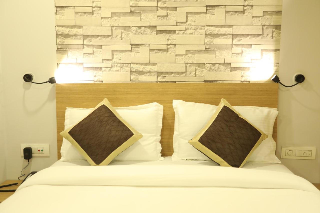 Vips Hotel Olive Siliguri Exterior photo
