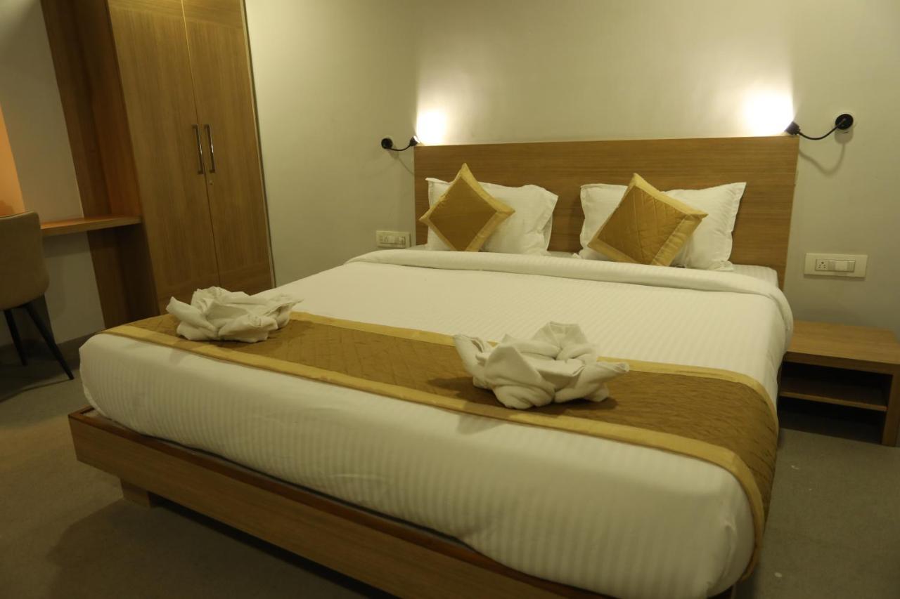Vips Hotel Olive Siliguri Exterior photo